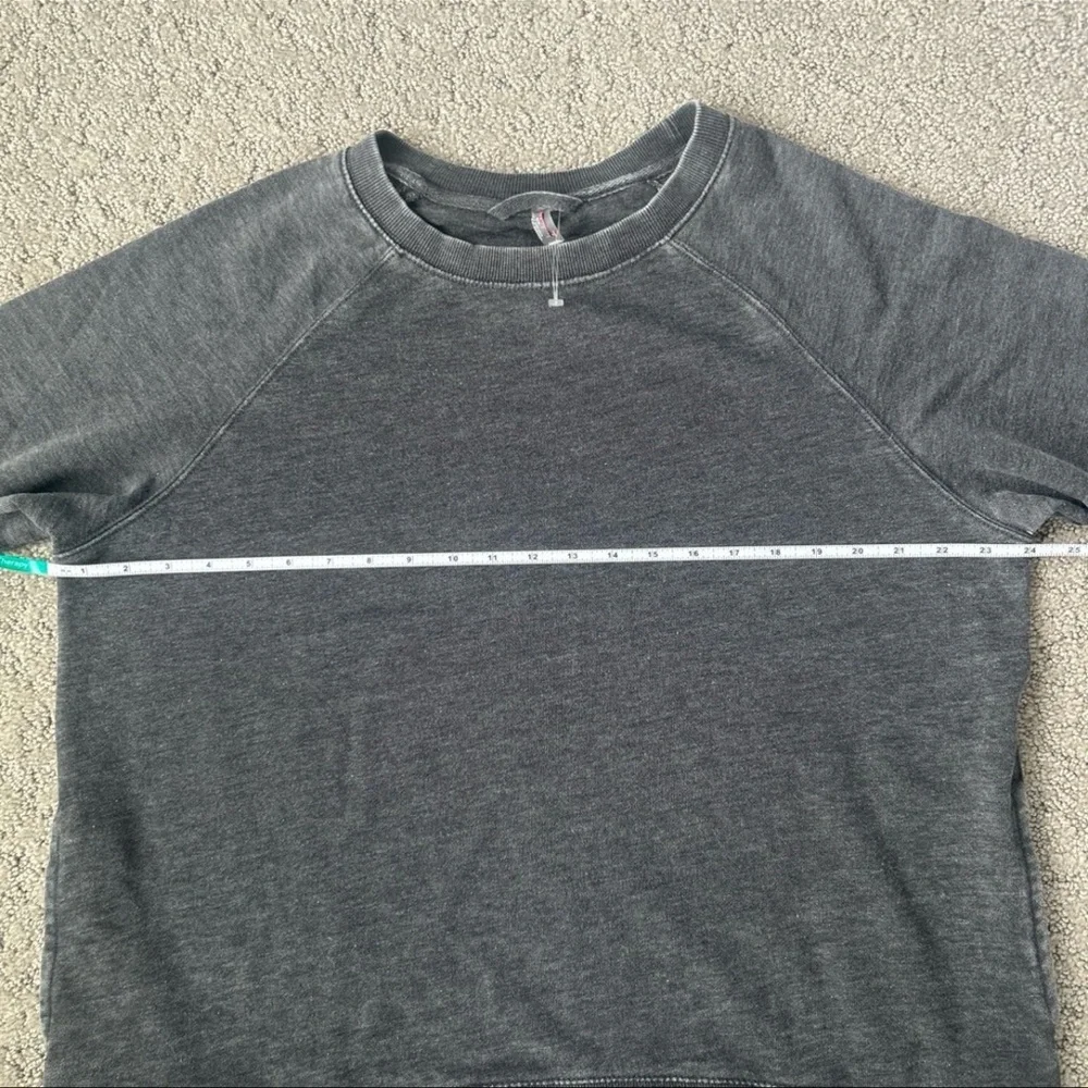 Free People Movement Playbook Sweatshirt Slouchy Crewneck Pullover Oversized XS - Picture 3 of 8